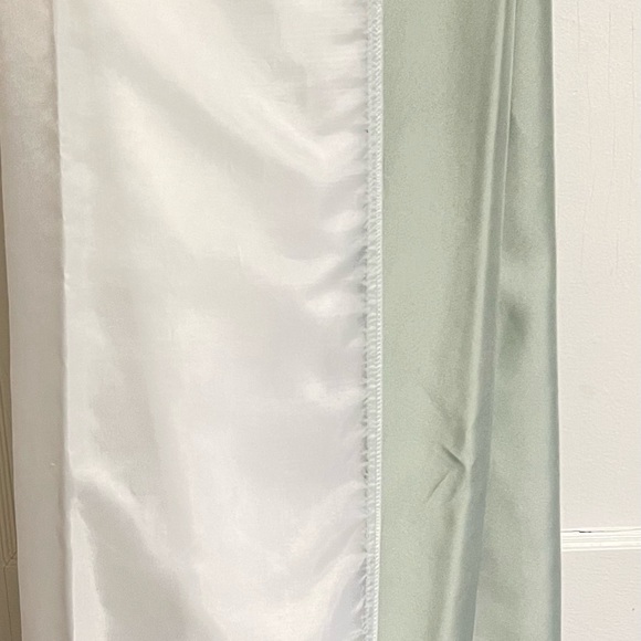 Dust Ruffle size 60”x80”+15” - Picture 3 of 7